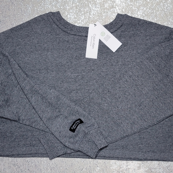 NEW Calvin Klein Performance Women's XS Bold Outline LogoCropped Grey Sweatshirt - Picture 9 of 12
